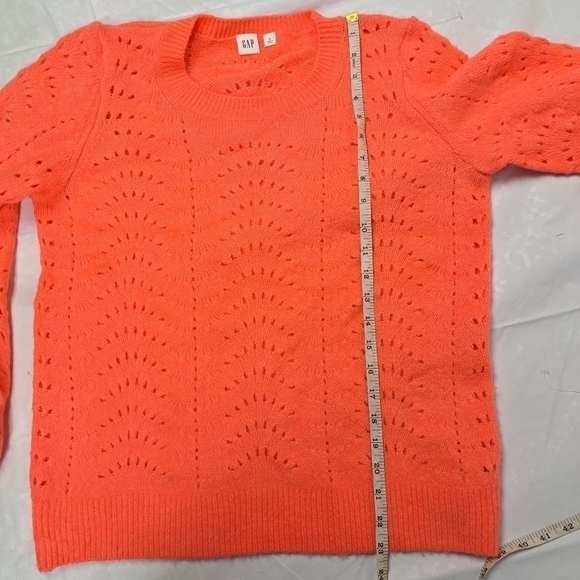 GAP Pointelle Coral Sweater - Picture 9 of 10
